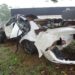 Carro bate contra árvore e deixa pessoa ferida em rodovia de Itaporanga